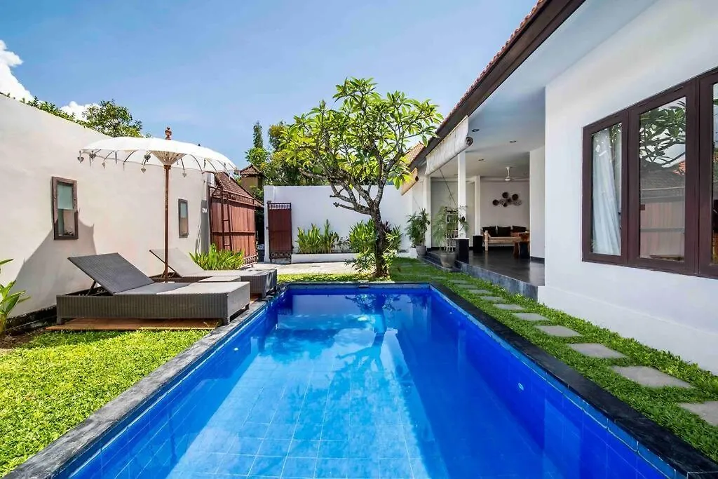 Bens Seminyak Villa Two-Bedroom With Private Swimmingpool Indonezja